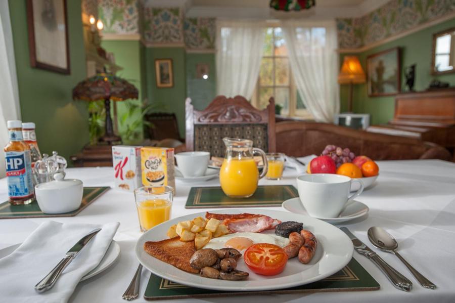 Ardwyn House Acomodação com café da manhã Llanwrtyd Wells Exterior foto